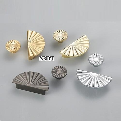 2Pcs Zinc Alloy Shell Sector Shaped Cabinet Cupboard Door Drawer Pull Knob Silver Gold Black Nickel Brass Nordic Flavor