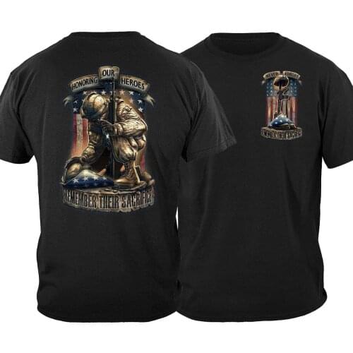 Honor Our Heroes, Remember Their Sacrifice. American Flag Soldier T-Shirt. Summer Cotton O-Neck Short Sleeve Mens T Shirt New