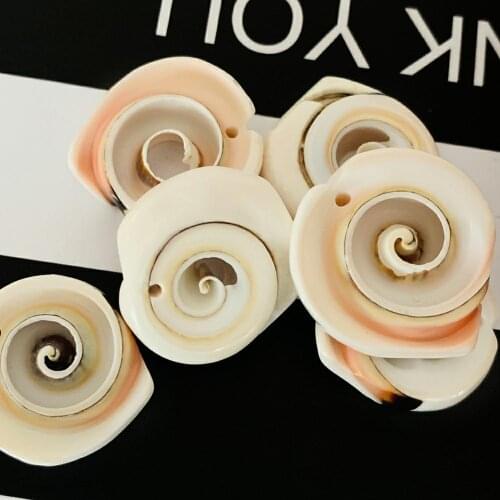 2 PCS Natural Shell Conch Roll Perforated Sliced Head Handmade DIY Wedding Dress with Loose Bead Clothing Jewelry Accessories