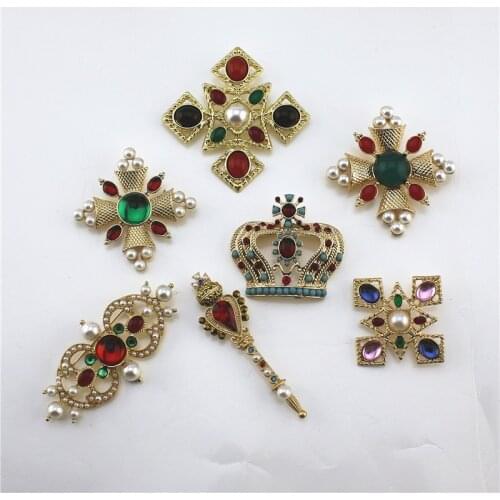 Retro court carved crown Magic wand cross Imitation pearl semi-precious Fashion personality brooch