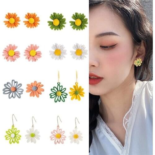 Korean Fashion Earrings For Women Colorful Small Daisy Stud Earrings Elegant Boho Beach Party Girls Earrings 2021 Trend Jewelry