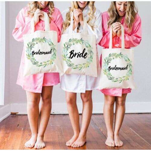 5pcs custom name logo Wedding bachelorette party gifts Team Bride to be Personalized bridesmaid Wreath Canvas Bags for Wedding