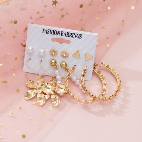 New Fashion Vintage Imitation String Pearl Stud Earrings Statement Geometry Big Round Shape Gold Drop Earrings For Women Jewelry