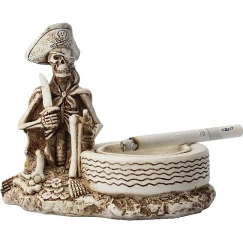 Pirate Skull Ashtray Statue Resin Sculpture Decoration Props Home Office Desk Decor Gift Halloween Party Decoration Dropshipping