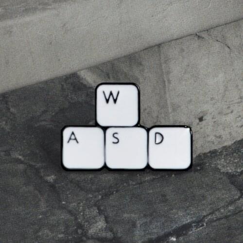 2019 WASD Gaming Keyboard Enamel tablets Brooches Gift Game icon Pin Badge Button Lapel pin for Clothing cap bag fashion jewelry