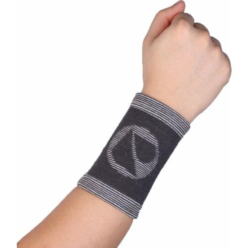 1 Pair Bamboo Charcoal Wrist Sleeve Support Band Brace Bandage Athlete Sports Basketball Protection