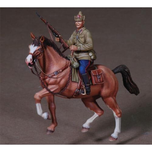 Assembly Unpainted Scale 1/35 officer Russian Mounted trooper Historical toy Resin Model Miniature Kit