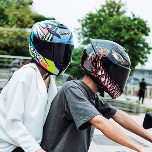 Motorcycle Helmet Women Men Moto Ear Helmet Personality Full Face Motorbike Helmet Cycling Motocross Capacete Casque Moto Helmet