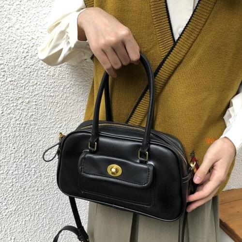 2021 new fashion this years popular college style retro wild large-capacity one-shoulder portable messenger bag tide and wallet