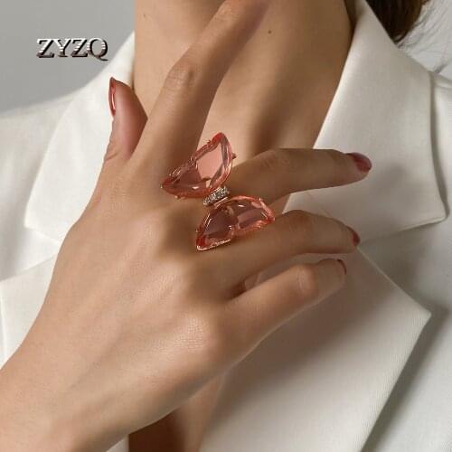 ZYZQ Fashion Wedding Ring For Women Ins Wind Crystal Butterfly Opening Adjustable Ring Sweet Bridal Dinner Jewelry