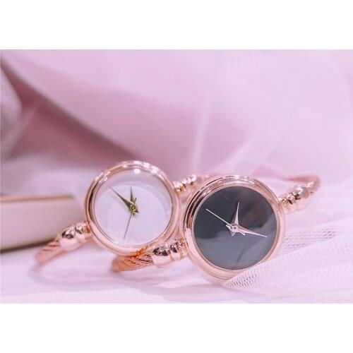 Kein Mabstab Minimalis Frauen Kreative Uhren Luxus Mode Kunst Wilde Weibliche Armband Uhr Damen Quarz Armbanduhren Geschenke