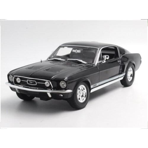 Maisto 1:18 For Ford Mustang GTA 1967 Metal Diecast Model Car Kids Boys Grils Toys Gift Display Collection Ornaments Black color