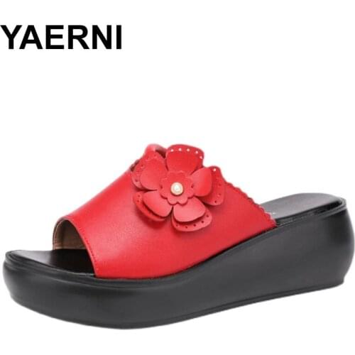 YAERNI Floral Medium Heel Beach Shoes Leather Women Slippers 2021 Summer Fashion Casual Platform Wedges Slippers Mother Shoe