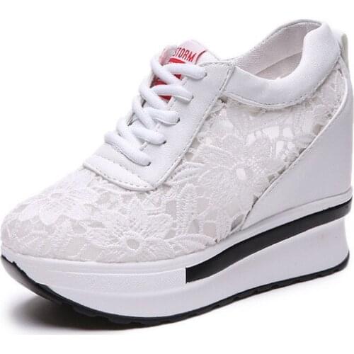 2021Spring Summer Womens Increased Breathable White Casual Shoes In Mesh Yarn Platform Wedge Travel Net Shoes Sandals