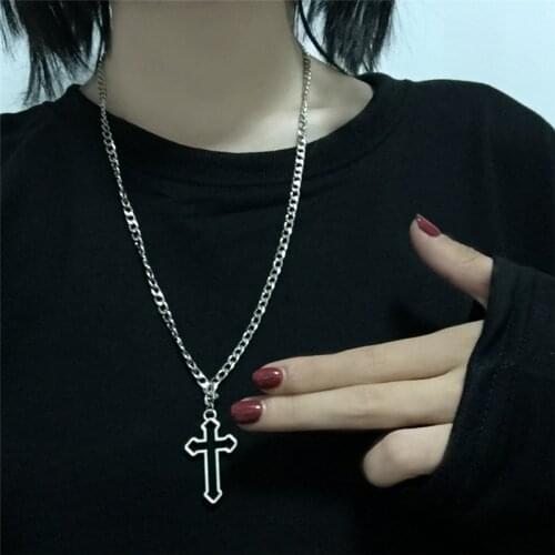 European and American Retro Gothic Rochus Hollow Cross Pendant Punk Pold Wind Clavicle Chain Hip Hop Jewelry Necklace For Women