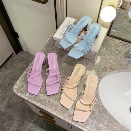 Outdoor 2021 New Women Fashion Slipper Square High Heel Classics Strap Sandal Ladies Elegant New Summer Bohemian Pumps Slides