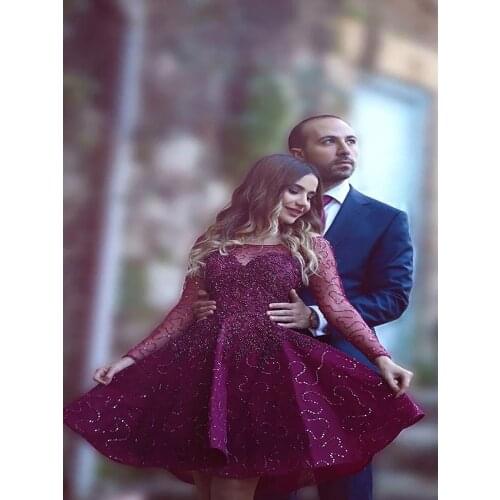 Women Short Homecoming Dresses Lace Scoop Neck Prom Dresses Full Sleeves Beaded Cocktail Dress