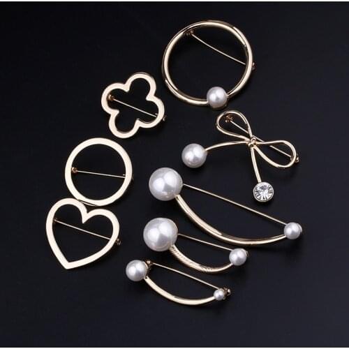 Simple Women Pearl Female Three Pearl Shirt Brooch Scarf Sweater Cardigan Safety Paper Clip Jewelry Brooches Shirt Collar Pin