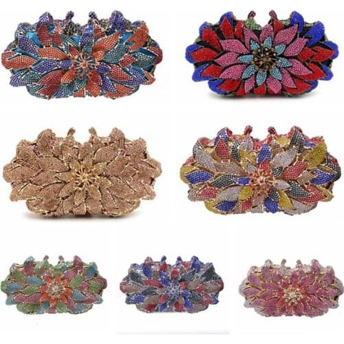 Luxury Designer Handbag Ladies Fashion High-end Chain Small Square Bag 2021 Diamond-studded Hollow Flower Bridal Purse Bolsas