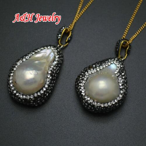 5pcs Natural Freshwater Pearl Baroque Style With Rhinestone Surround Pendants Metal Back Necklace