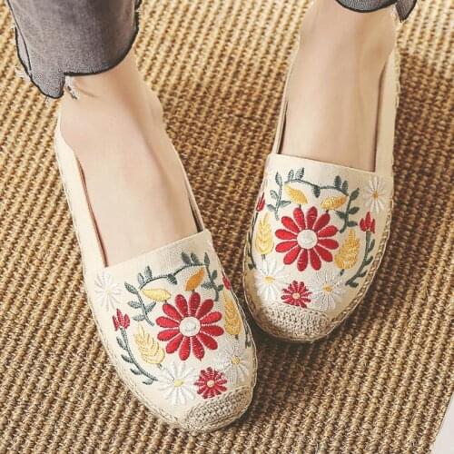 High Quality New Style Straw Woven Linen Shoes Women Ethnic Embroidery Single Shoes Breathable and Comfortable Flat Fisherman