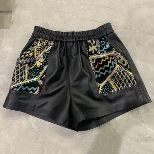 Spring 2021 Fashion womens embroidery high-rise leather pants High qualitygenuine leather short pants C552