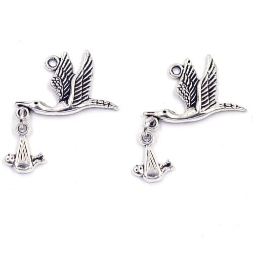10Pcs Pendants Flying Stork Bird With Dangling Baby Silver Tone Metal For Charms Necklaces Fashion Jewelry DIY Findings 17x10mm