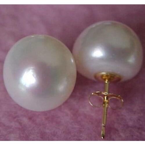 White natural AAA 9-10mm South Seas pearl earrings with 14 k