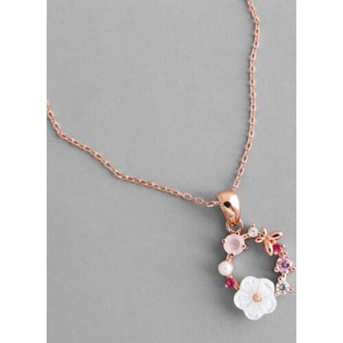 Womens Fashion Butterfly Flowers Slide Pendant Necklace Zircon Crystal Pearl Shell Romantic Female Garland Necklace Accessories