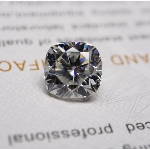 Lab Created Cushion Cut 4.5 Carats Moissanite Diamond 9.5*9.5MM Clarity VVS D Loose Gemstones