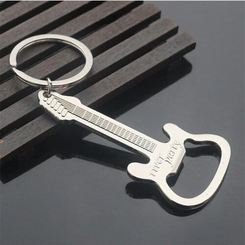 2019 Charm Creative guitar Keychain Bottle opener pendant For Men Keyring Car Key Chain Vintage Bronze man Jewelry