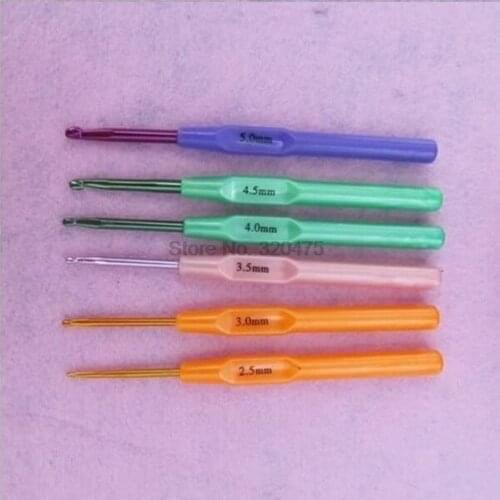 DHL 100set 6pcs /set Aluminum Crochet Hooks Plastic Handle Knitting Needles Set 2.5-5.0mm Weave Yarn DIY Sewing Tools
