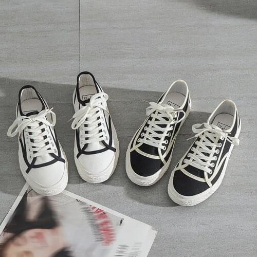 White Fashion Sneakers for Women, Casual Low-cut Canvas Shoes in Korean Style