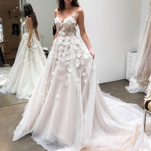 2020 Spaghetti Strap 3D-Floral Appliques Wedding Dress Elegant Lace A Line Backless Bridal Gowns Princess Wedding Party Dresses