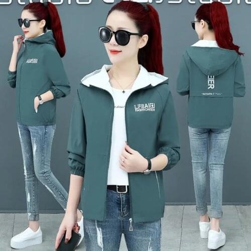 New Womens Hooded Jacket 2021 Autumn Long Sleeve Causal Famale Windbreaker Short Coat Zipper Lightweight Jacket Girl Outerwear