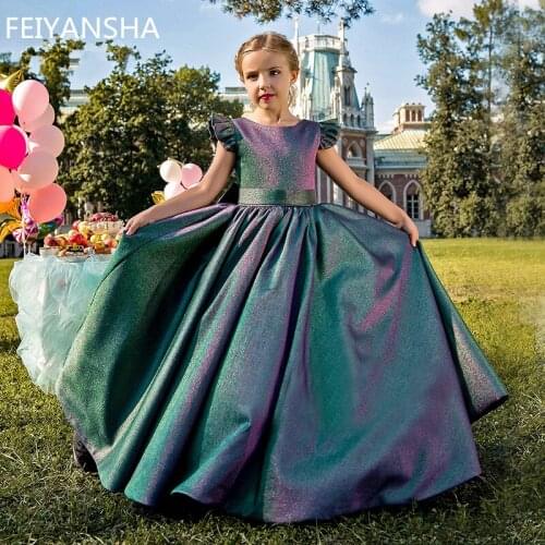 Vintage Lace Pageant Dresses Flower Girl Dress Off Shoulder Sweep Train Long Sleeves Ball Gown Kid First Communion Dress