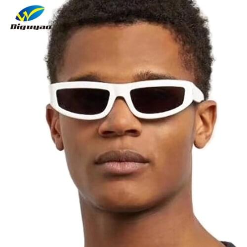 DIGUYAO Brand oculos de sol feminino fashion sunglass Small Square Frame Rivet women men sun glasses occhiali da sole uomo