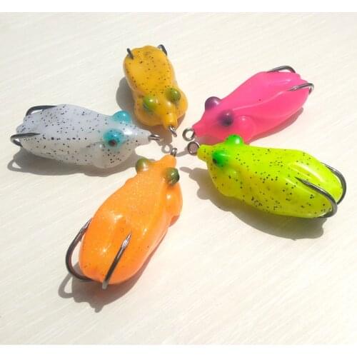 1pc 5.5cm/12.3g Jumping Frog Soft frog Soft fishing lure with strong fishing hook for black fish Free shipping