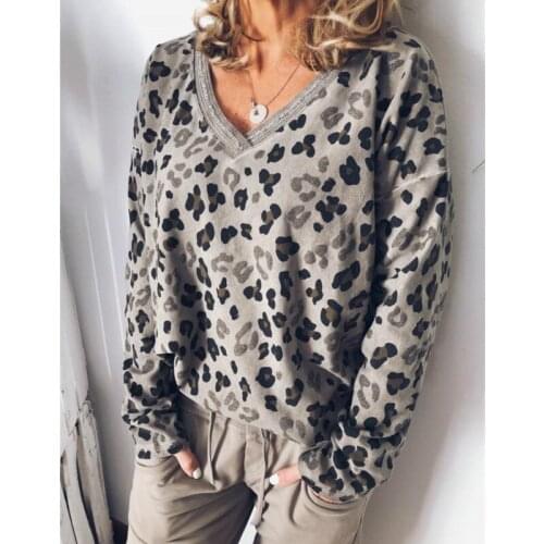 Autumn Fashion Long-Sleeved V-neck Leopard Top Pullover Casual Loose Sweatshirts for Women