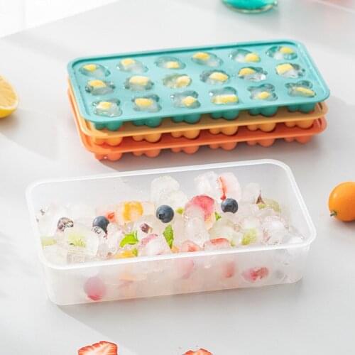 Ice Mould Nordic Style Creative Butterfly Love Flower Shape Transparent Ice Tray With Cover Summer 18 Cell Ice Making Mould 2021