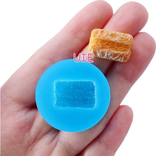 GYL546U 23.1mm x 17.4mm Bread Silicone Mold Fondant Cake Decoration Candy Resin Clay Earrings Necklace Craft Soap Candle