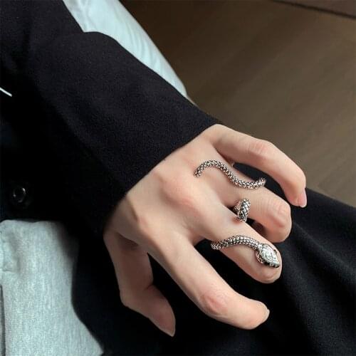 2020 New Hip Hop Punk Silver Colour Wave Bend Snake Metal Vintage Finger Ring For Cool Women Girls Jewelry Gifts Trendy Rings