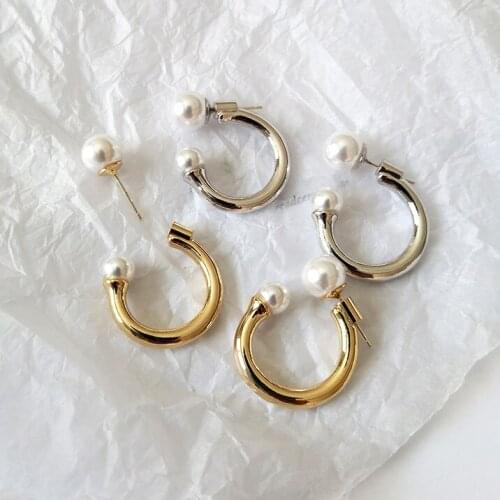 Pearl Beads Earrings For Women Simple Design C-shape Pierced Gold And Silver Color Stud Earring High Quality Womens Ear Jewelry