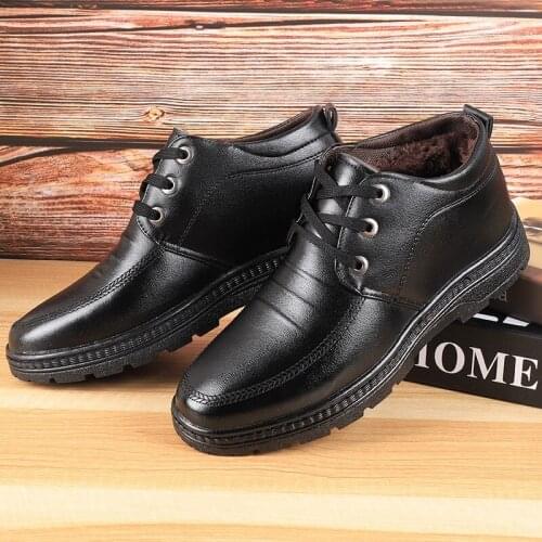 Men Winter Shoes Lace Up Leather Dress Shoes for Men Ankle Boots Snow Shoes Fleece Lining Keep Warm in Winter