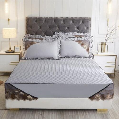 Luxury bed linen sheets are made of cotton with elasticated sheets, and the style with cotton is softer