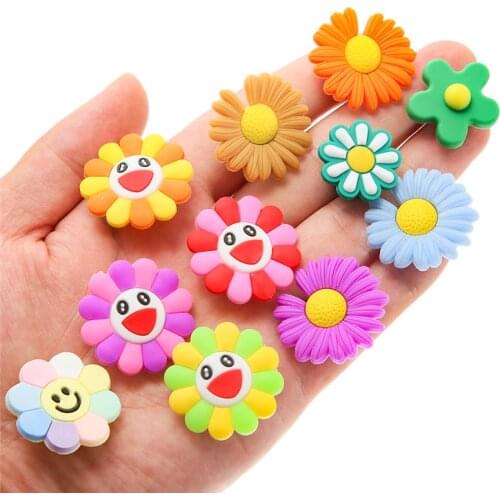 20pcs/pack Mixed Smile Flower Silicone Shoe Charms Shoe Decoration Accessories Colorful Shoe Buckle For Kids Child Gift