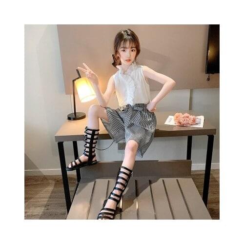 The new middle big summer dress girl sleeveless lace childrens two-piece plaid middle pants fashion comfortable cool girl suit