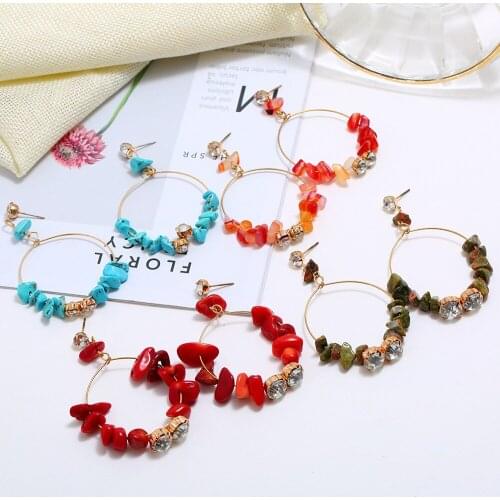 New Design Natural Stone Broken Bead Hoop Earring Bohemian Colorful Holiday Fashion Stud Earring For Women Party Jewelry Gift