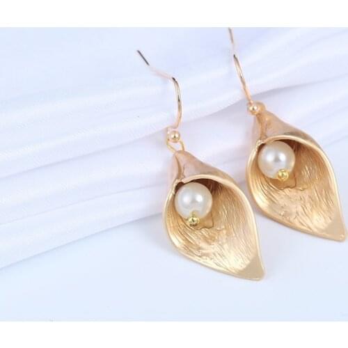 Chandler Lily Flower Earrings For Women Girls Fashion Jewelry Female Simulated Pearl Wedding Bridal Bridemaid Gifts Accessaries