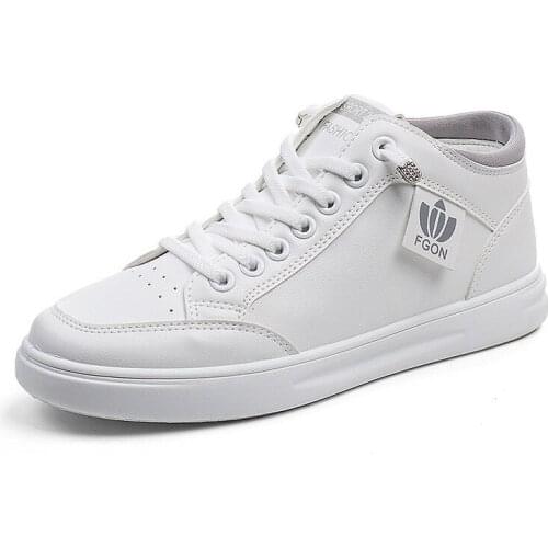 2021 Flat Women Skateboard Shoes Casual White Sneakers Breathable Leather Female Shoes Comfortable Walking Shoes Tenis